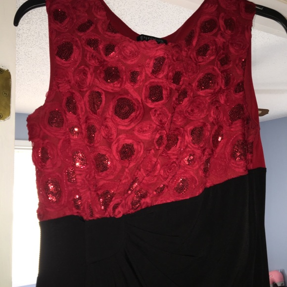 Red and Black Dress - Picture 2 of 4